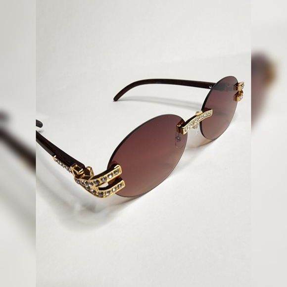 Accessories - Rhinestone Temple Sunglasses